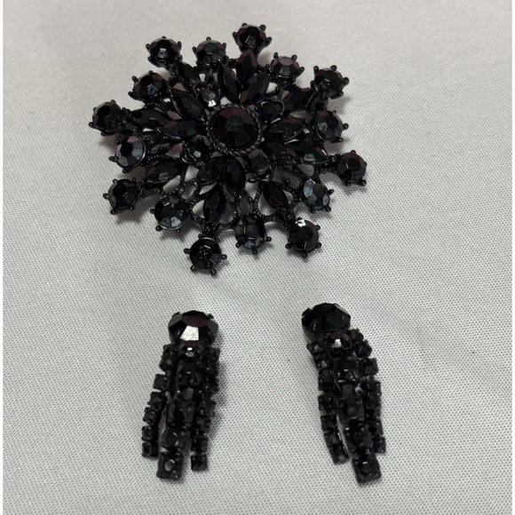 Vintage Black Rhinestone Brooch Pin Earring Set Glam Whimsigoth NYE Flapper - Picture 3 of 5
